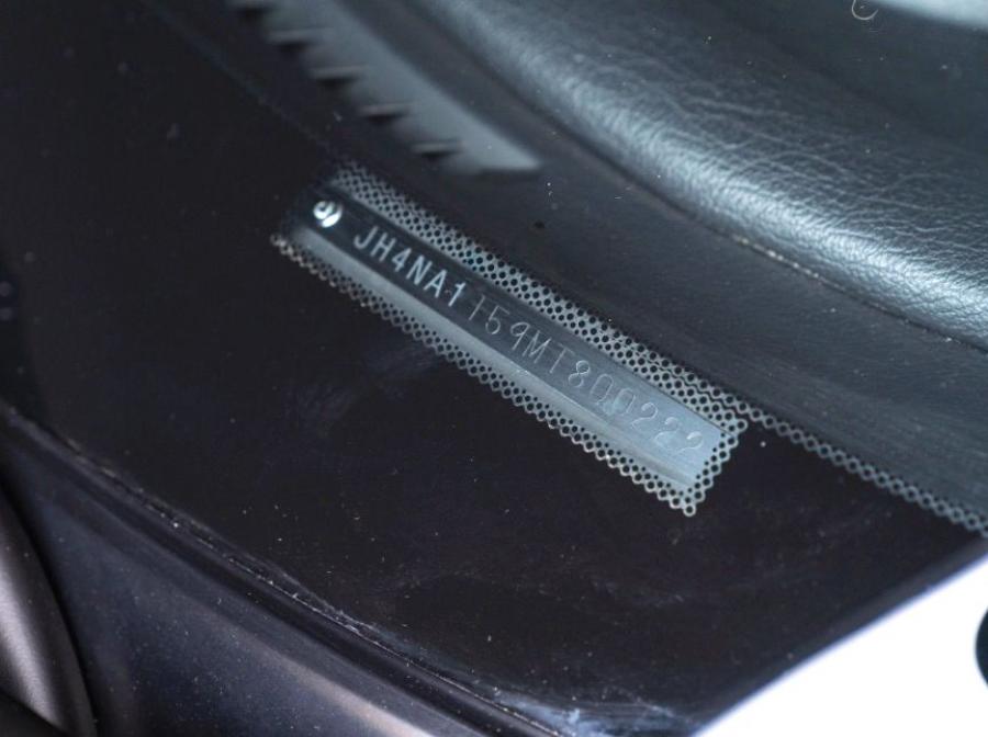Детали интерьера Acura NSX 1991 года  (фото 71 из 97)